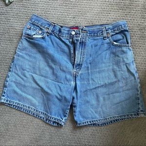 Levi’s classic fit womens light wash denim jeans size 16 mis